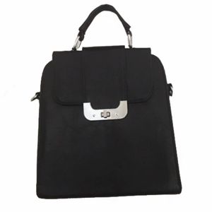 LAST CHANCE! 👛 RETRO BLACK SATCHEL